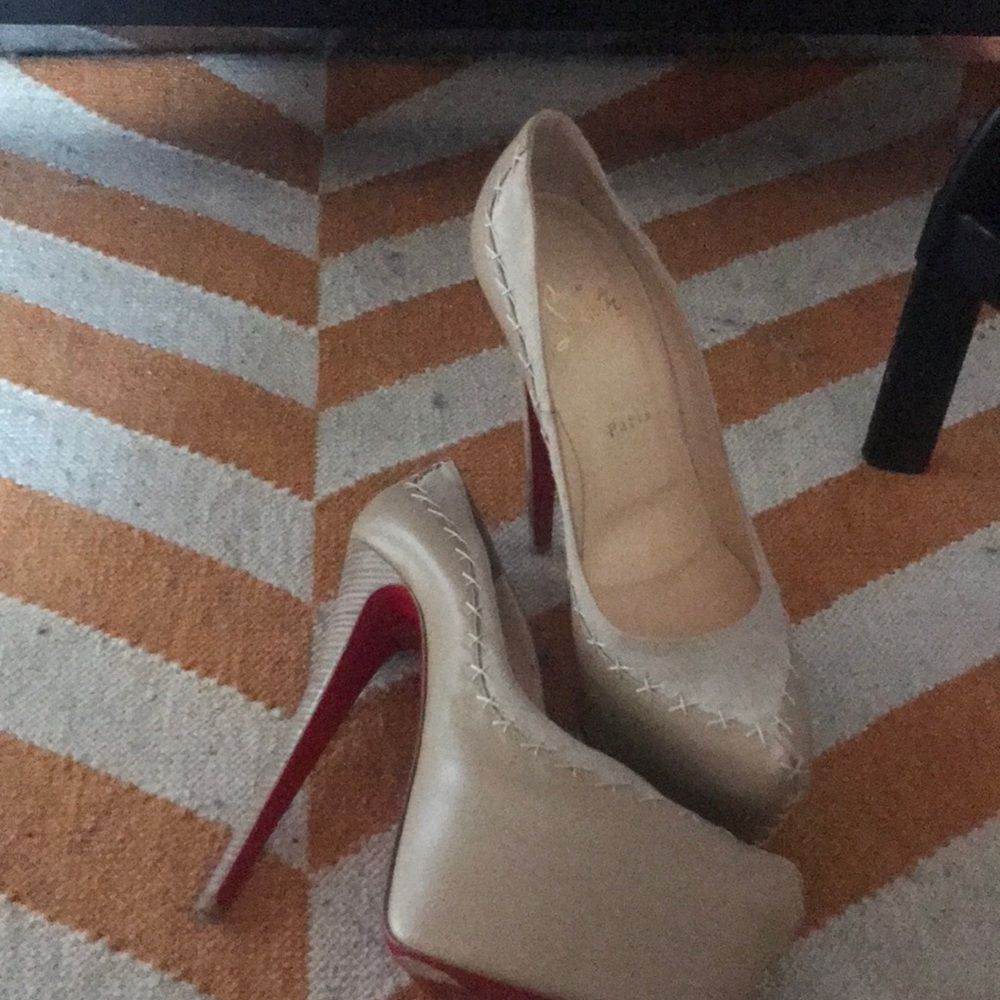 Louboutin original ladies